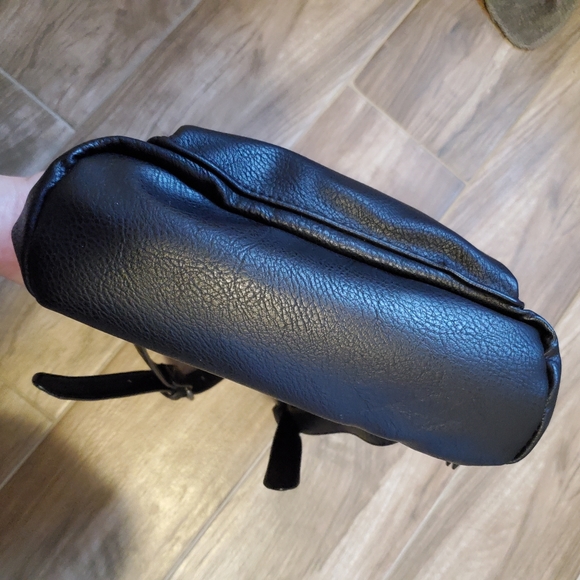 Universal thread mini backpack - Picture 5 of 5